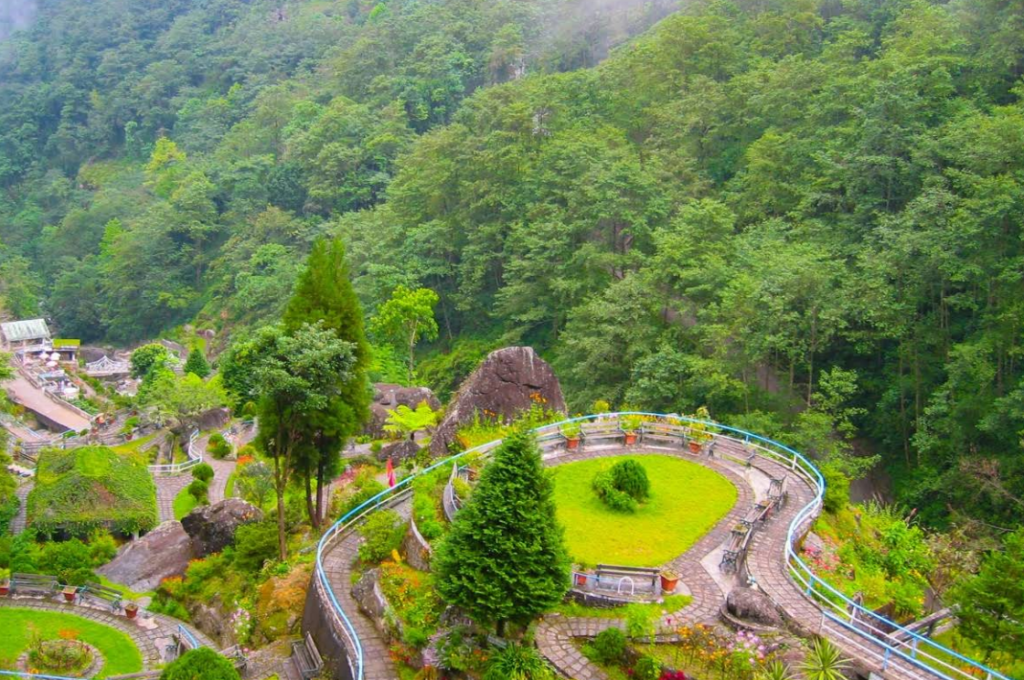 darjeeling tourist places